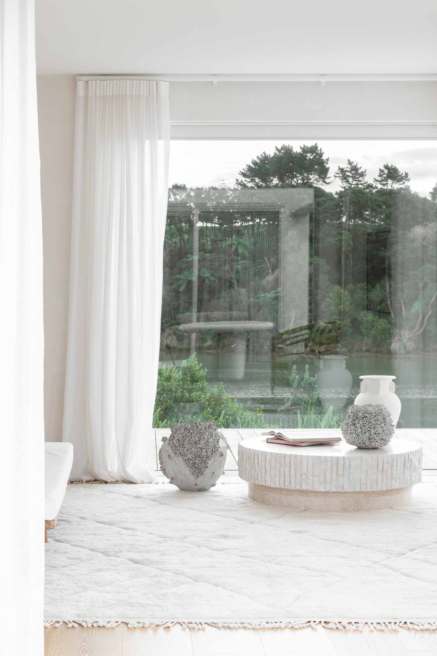 A-modern-mediterranean-house-tour-with-neutral-tones-and-soft-furnishings
