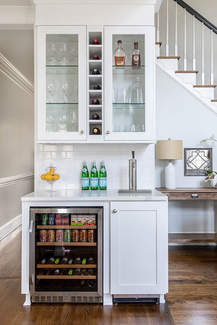 Carolina-Charm-Home-Tour-Kitchen-Bar-1