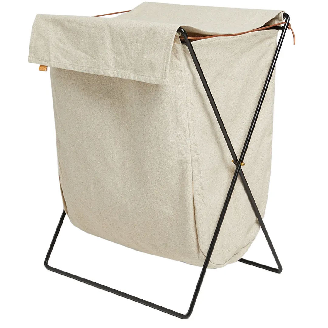 Gifts-ideas-for-new-home-owners-or-your-renovator-friends-a-nice-hamper-for-their-laundry