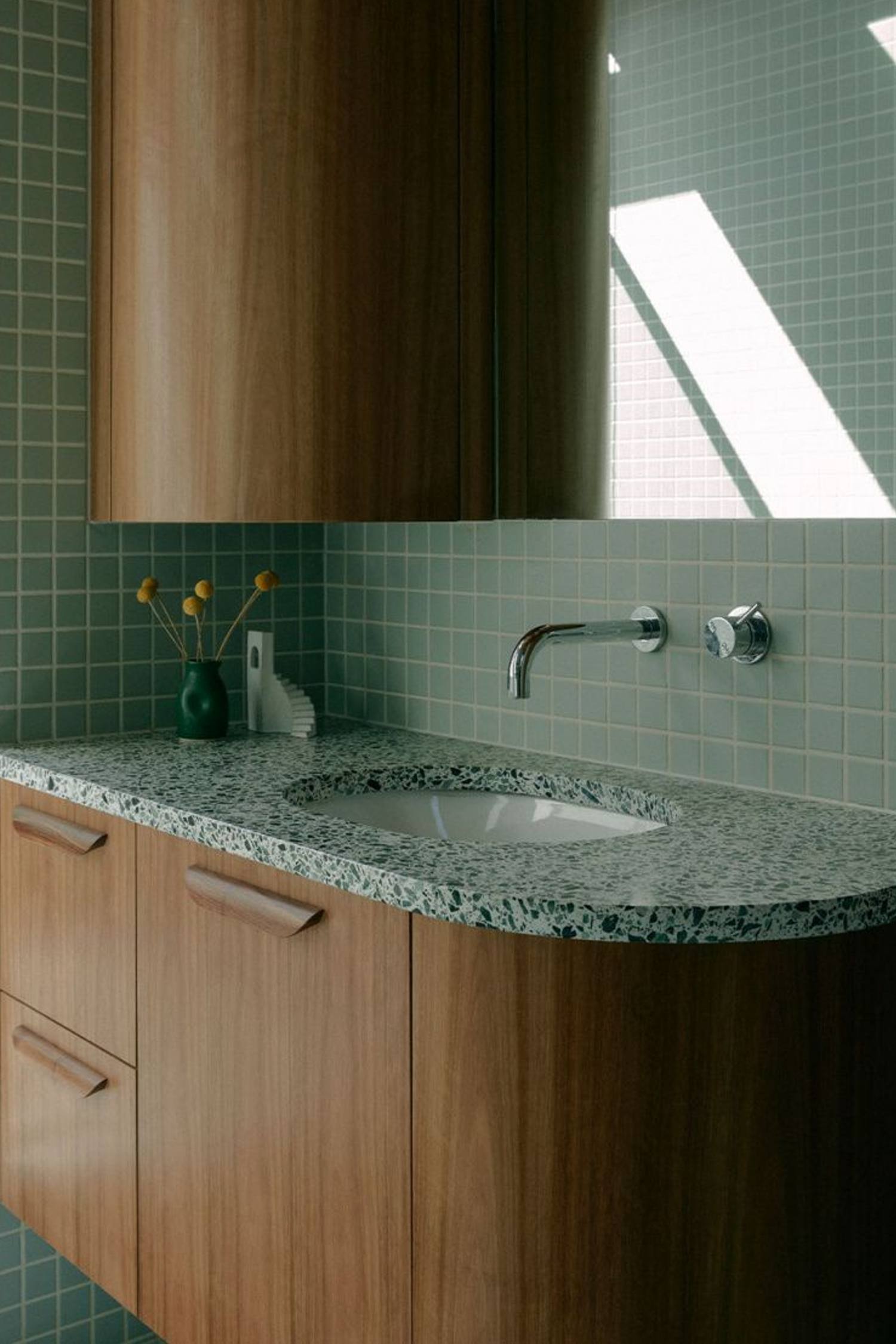 Green-terrazzo-bathroom