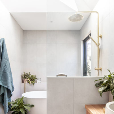 Finley Shower Rail Set - Brushed Brass | (NZ) ABI Bathrooms & Interiors