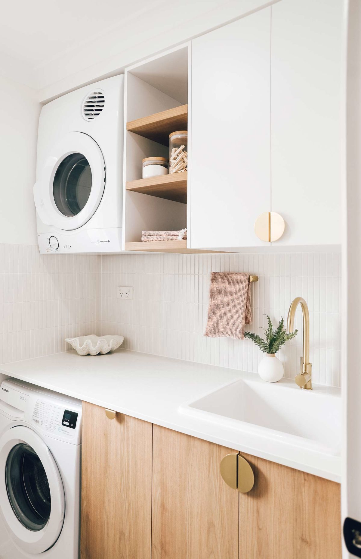 Laundry Bathroom Combo: Getting the Design Right | ABI Interiors