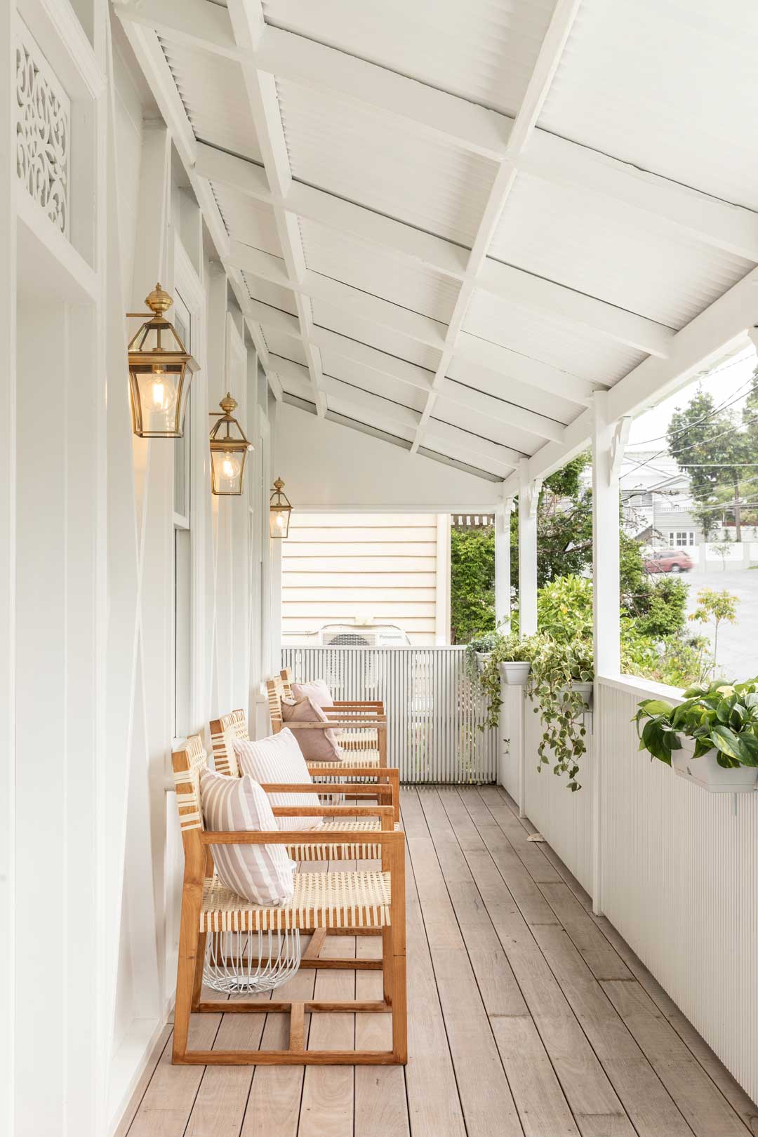 verandah-inspiration-of-a-renovated-heritage-queenslander-style-home
